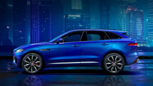 F-Pace Russia
